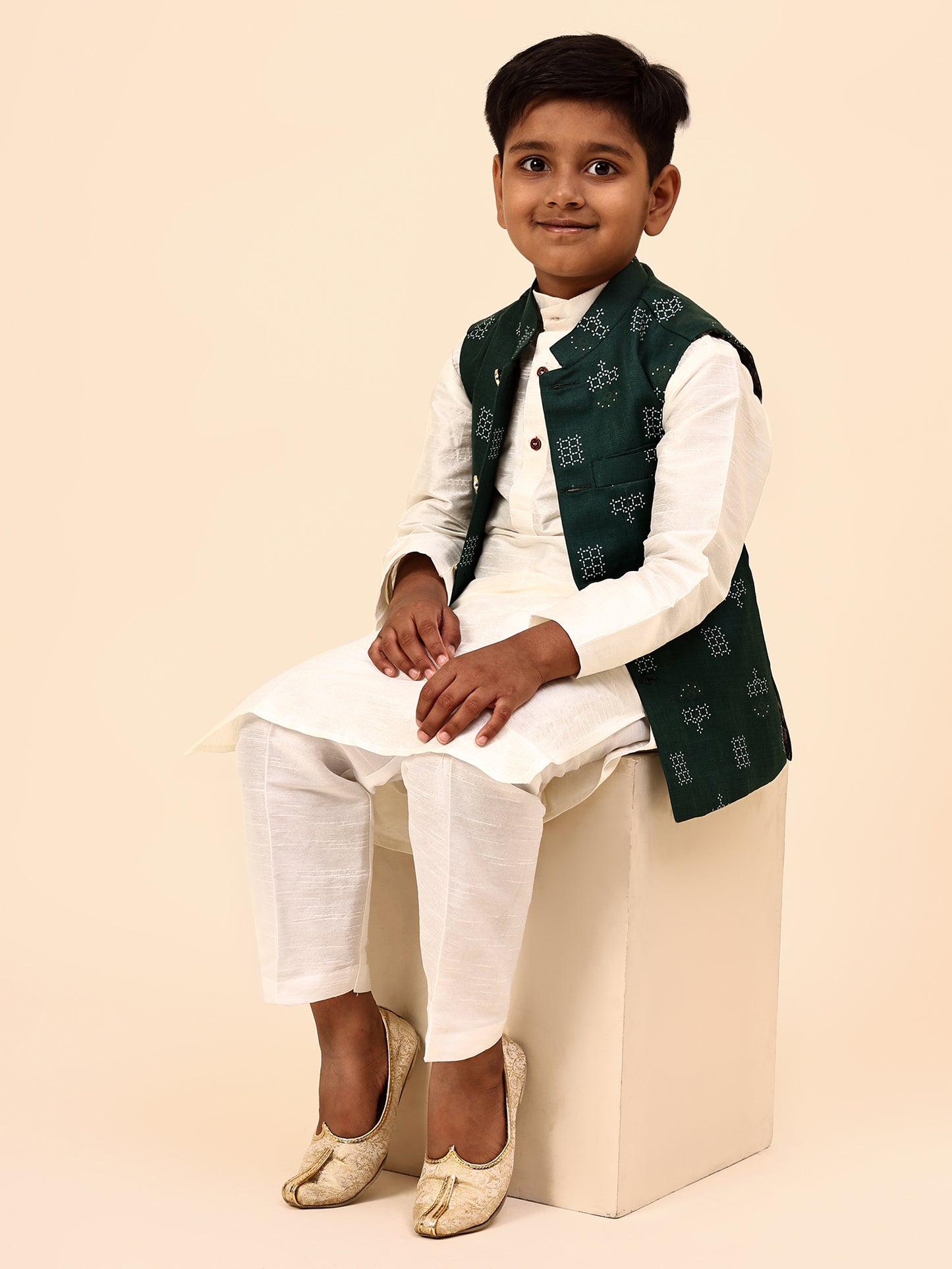 Karnam Junior - Boys Bottle Green Square Printed Jacket Set