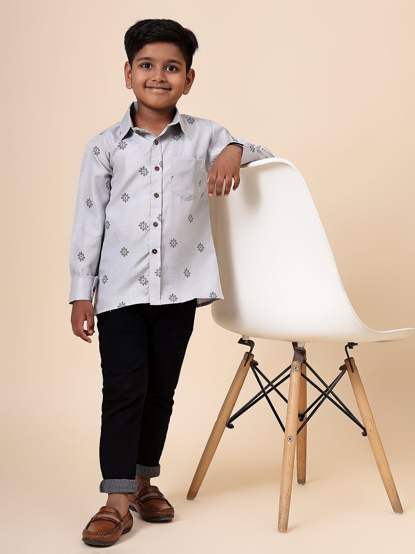 Karnam Junior - Boys Grey Printed Cotton Shirt