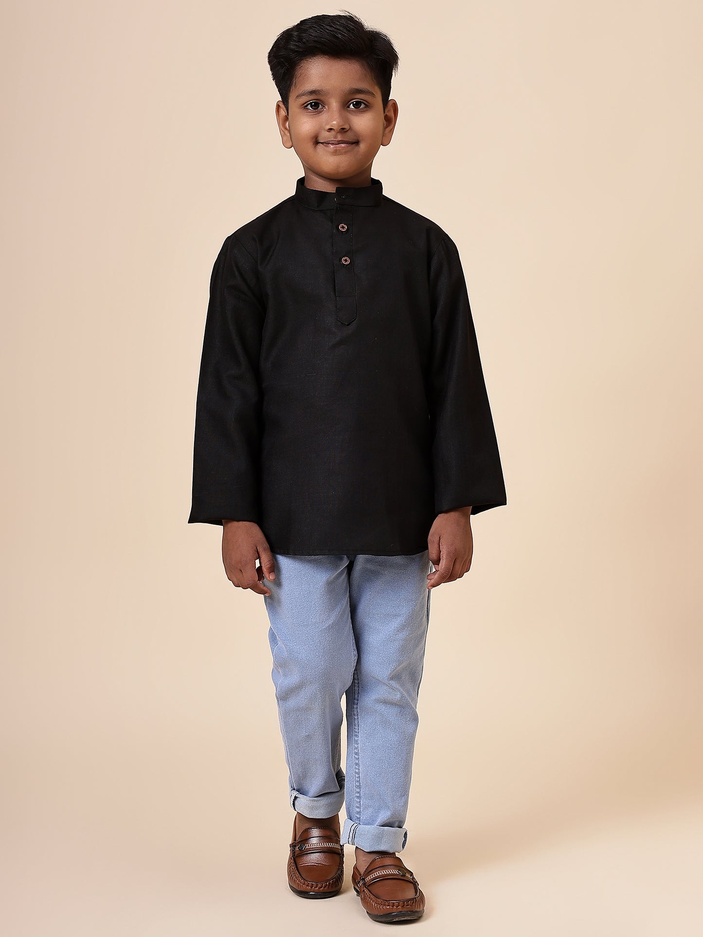 Karnam Junior - Boys Black Cotton Short Kurta