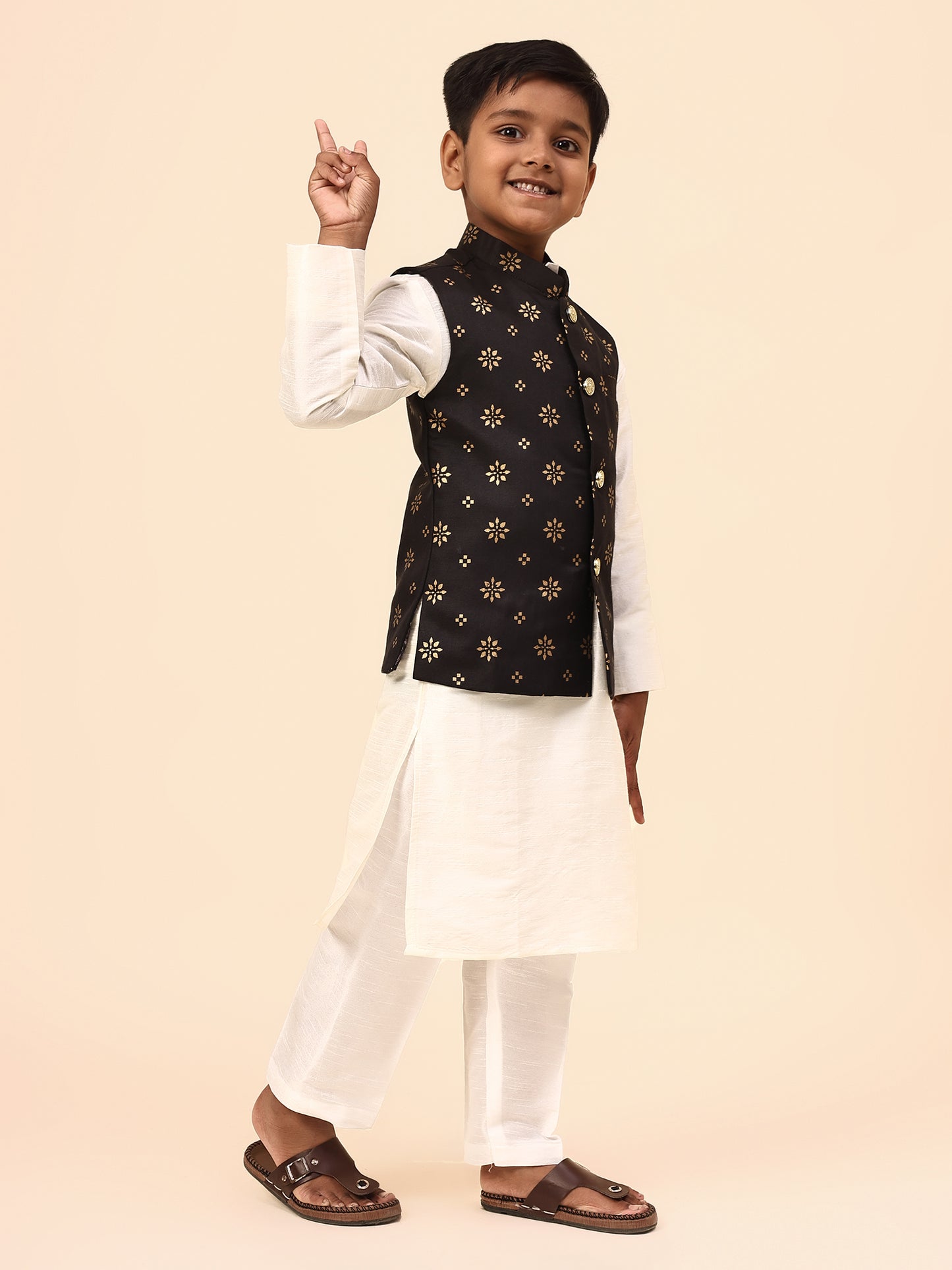 Karnam Junior - Boys Printed Black and Jacket Set