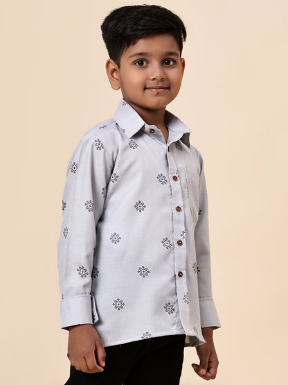 Karnam Junior - Boys Grey Printed Cotton Shirt