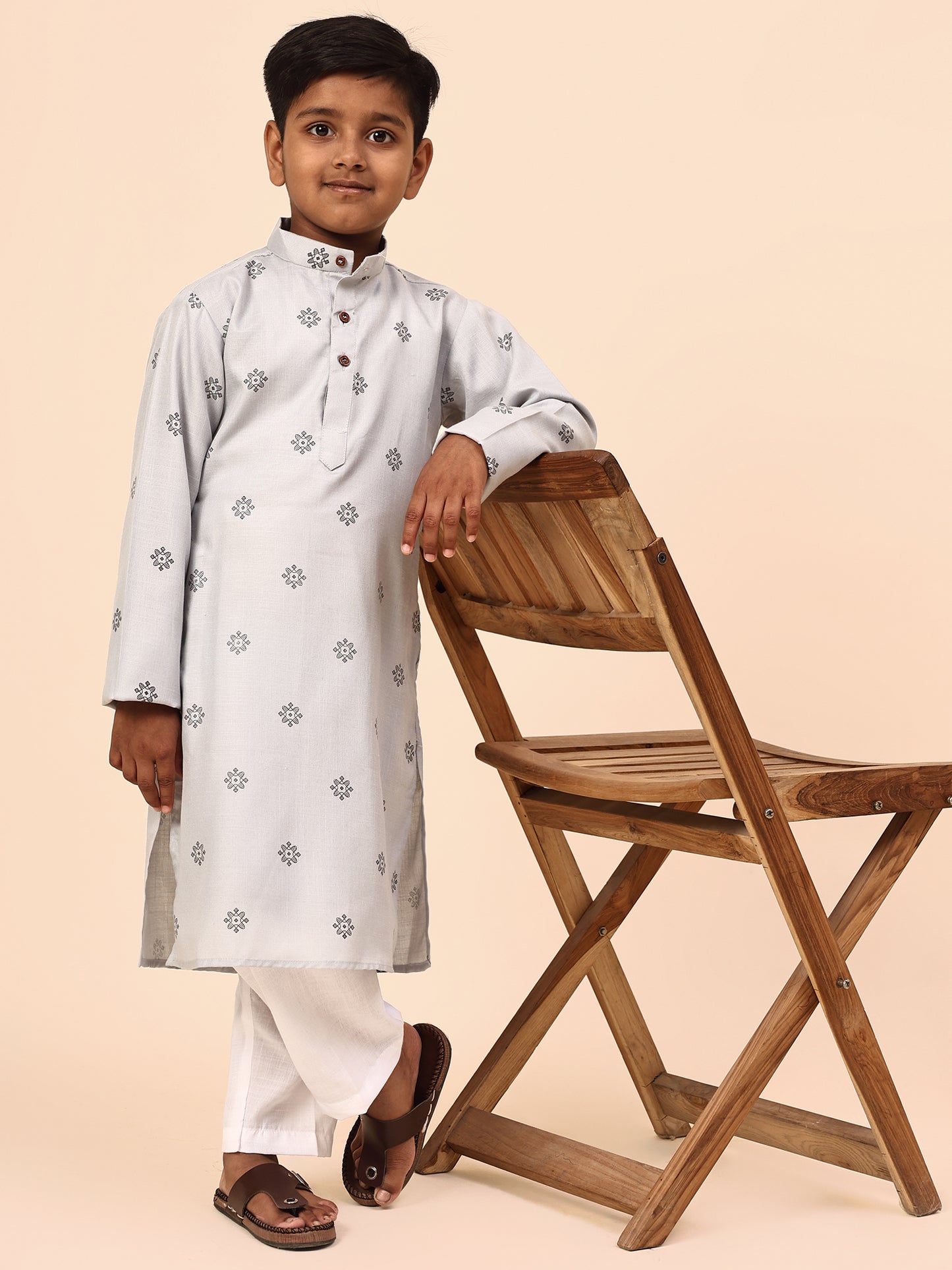 Karnam Junior - Boys Gey Printed Cotton Long Kurta Top